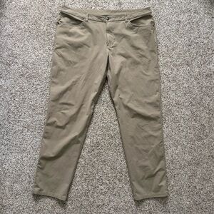 Men’s Lululemon ABC pant